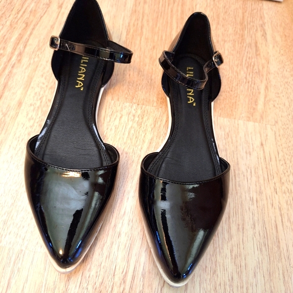 Liliana Shoes - Liliana Black Patent Leather Women's Shoes, minor wear.